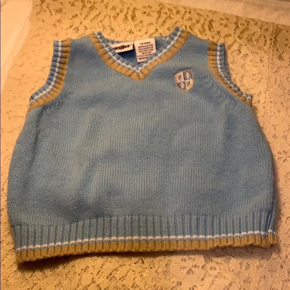 BabiesRUs top vest size 12 months pre owned